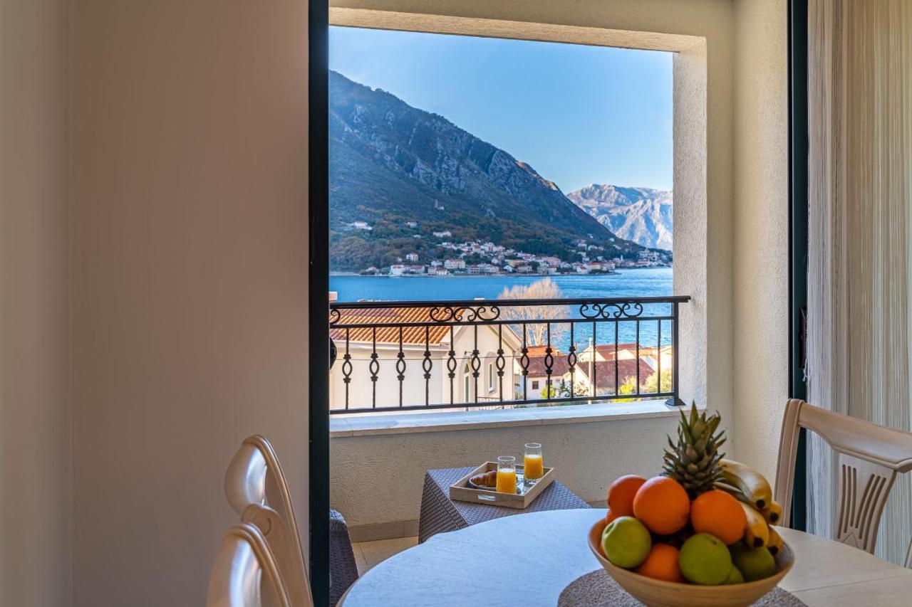 Boka View Luxury Suite - With Free Garage Parking Kotor Exterior foto