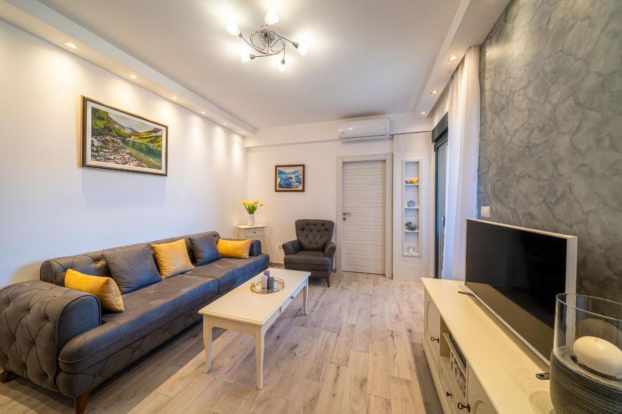 Boka View Luxury Suite - With Free Garage Parking Kotor Exterior foto